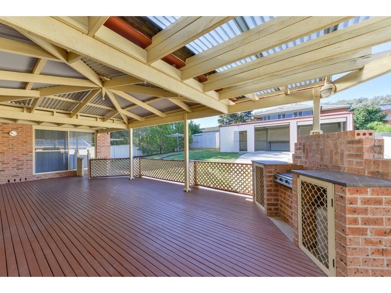 8 Brolga Way, Tamworth NSW 2340