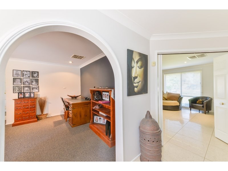 2 Palmer Drive, Tamworth NSW 2340