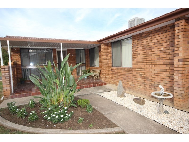 18 John Street, Tamworth NSW 2340