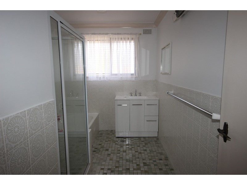 18 John Street, Tamworth NSW 2340