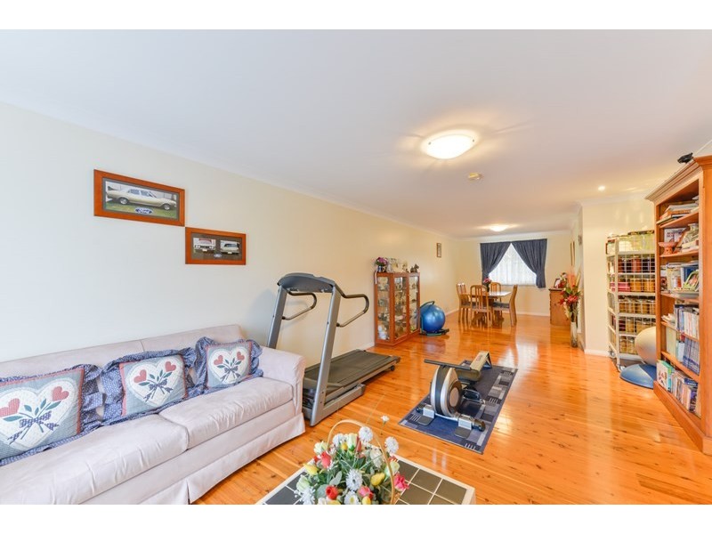 140 Elizabeth Drive, Tamworth NSW 2340