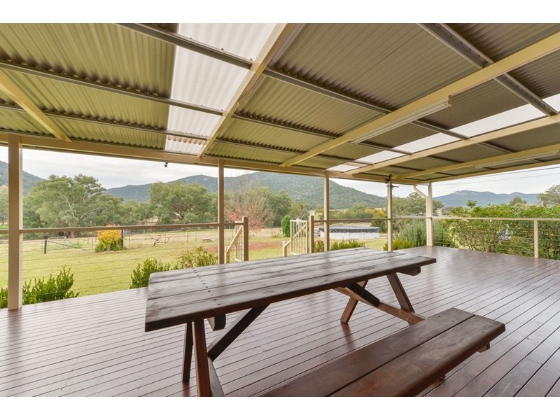 140 Elizabeth Drive, Tamworth NSW 2340