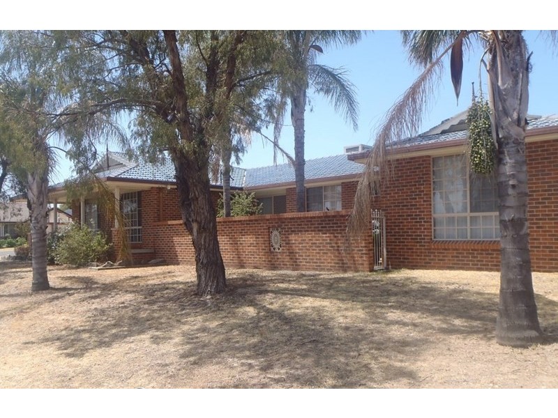 17 Dibar Drive, Tamworth NSW 2340