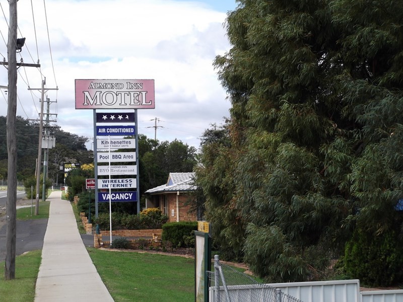 373 – 375 Armidale Road, Tamworth NSW 2340