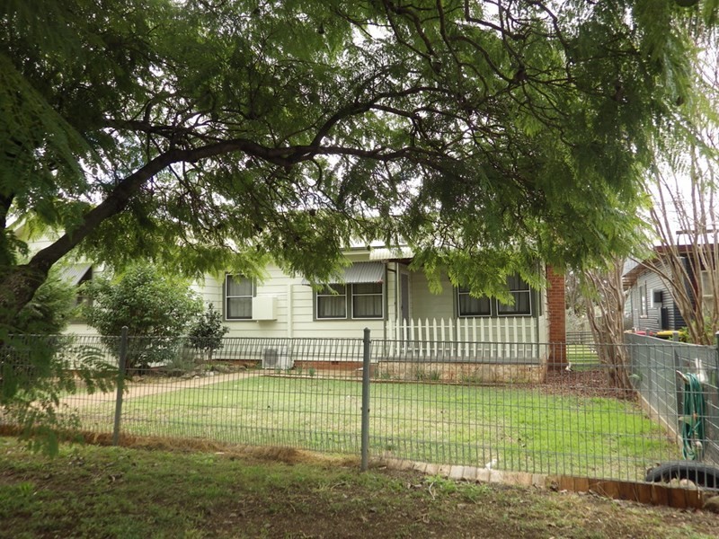 16 Susanne Street, Tamworth NSW 2340