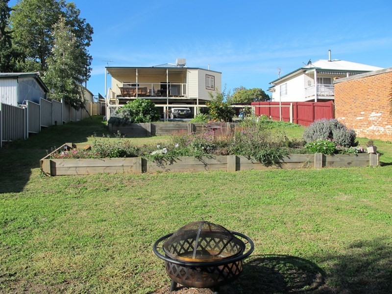 129 Denison Street, Tamworth NSW 2340