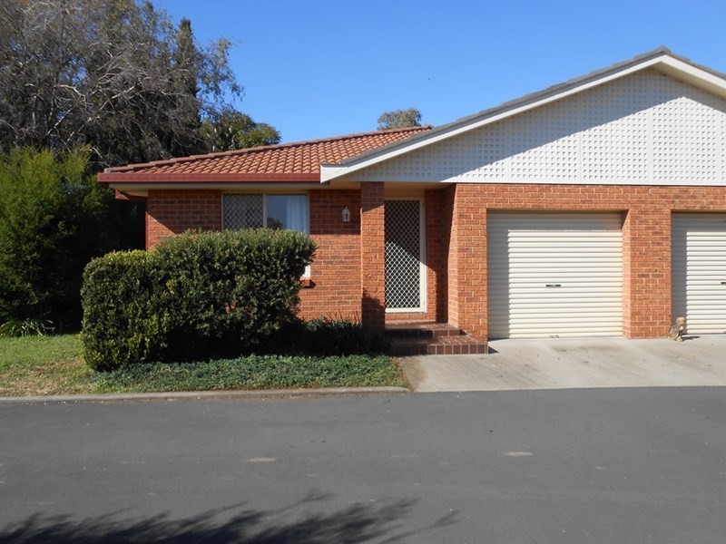 12/183 Johnston Street, Tamworth NSW 2340