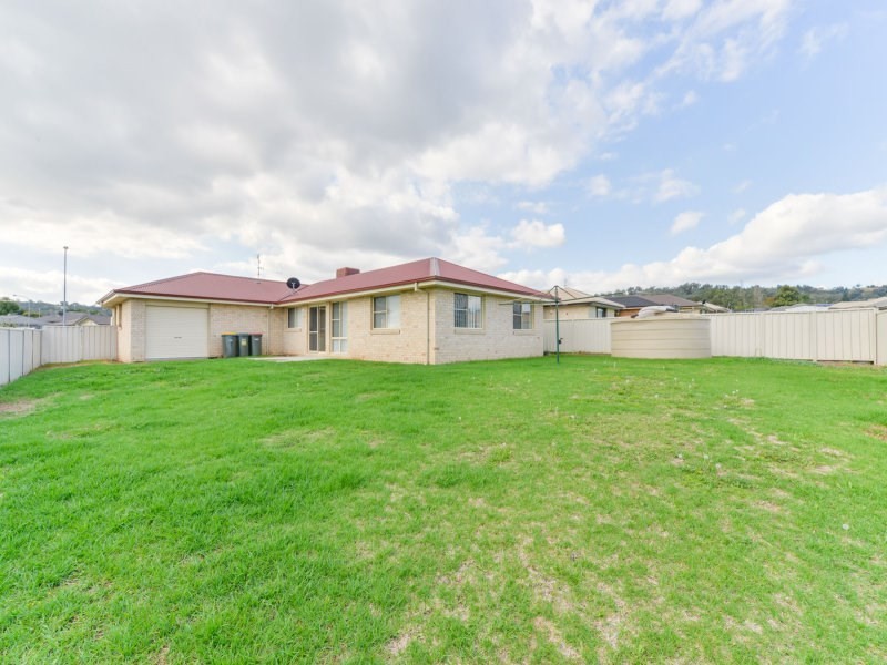 19 Orley Drive, Tamworth NSW 2340