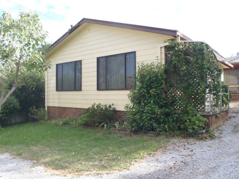 324 Armidale Road, Tamworth NSW 2340