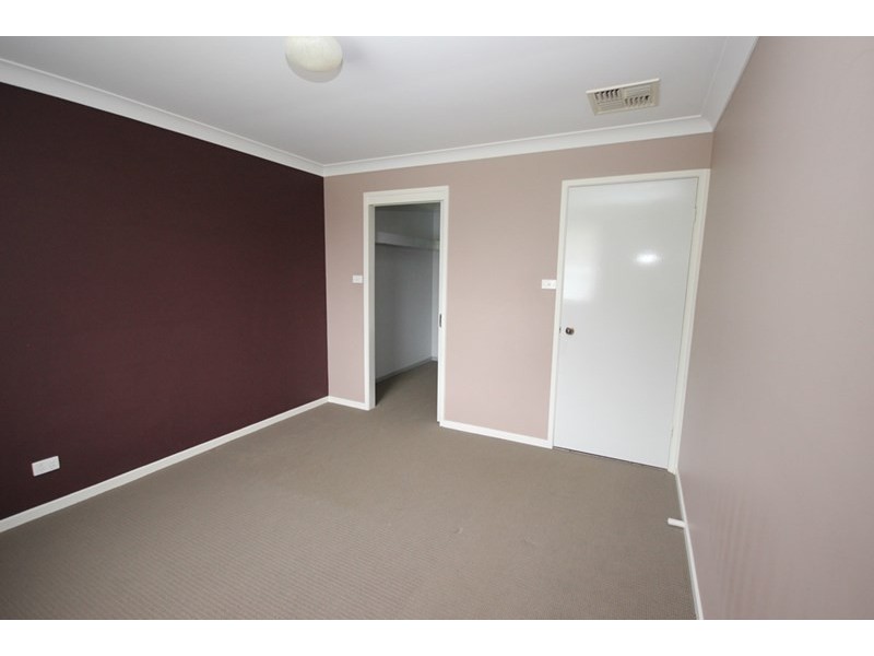 13 Willow Park Drive, Kootingal NSW 2352