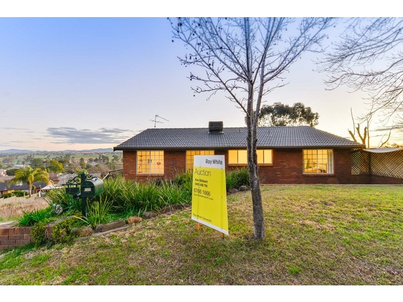 25 Woodbry Crescent, Tamworth NSW 2340