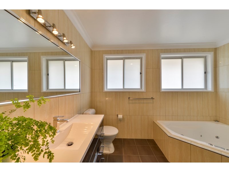 25 Woodbry Crescent, Tamworth NSW 2340