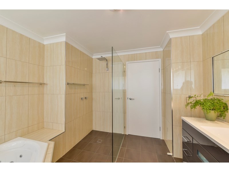 25 Woodbry Crescent, Tamworth NSW 2340