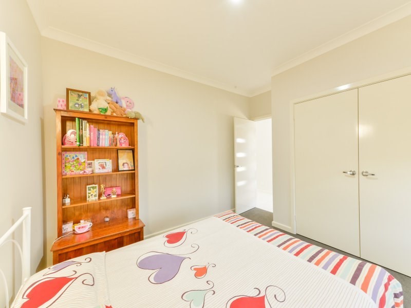 15 Sanctuary Place, Tamworth NSW 2340