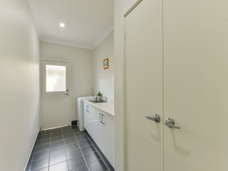 15 Sanctuary Place, Tamworth NSW 2340