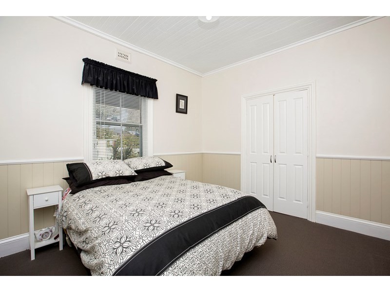 37 Valley Drive, Tamworth NSW 2340