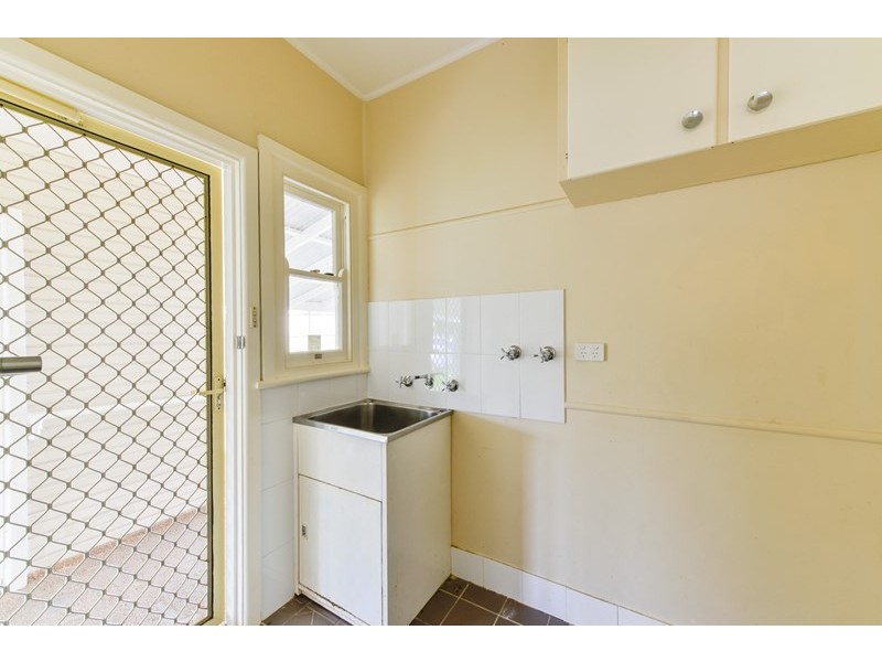 12 Churchill Street, Tamworth NSW 2340