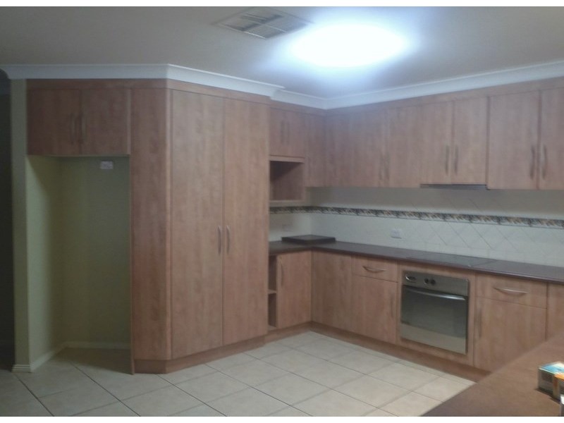 12 Merrinee Place, Tamworth NSW 2340