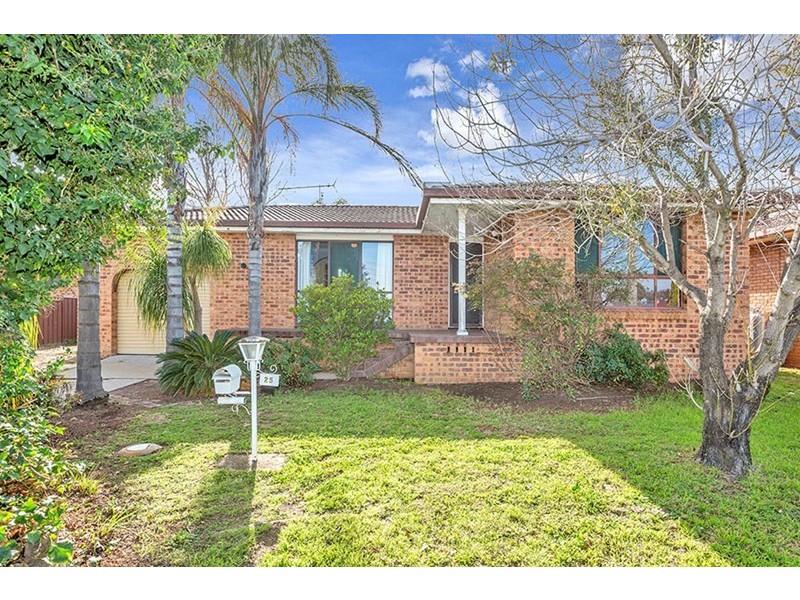 25 Fisher Road, Tamworth NSW 2340