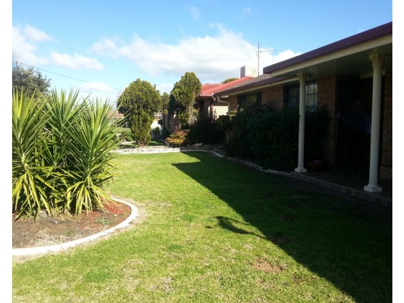 18 Myrl Street, Tamworth NSW 2340