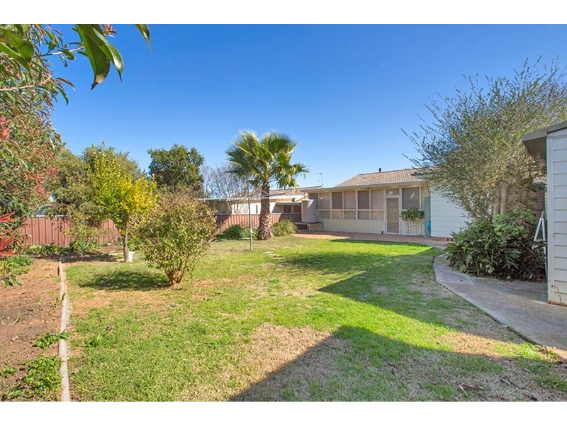 9 Higgins Lane, Tamworth NSW 2340
