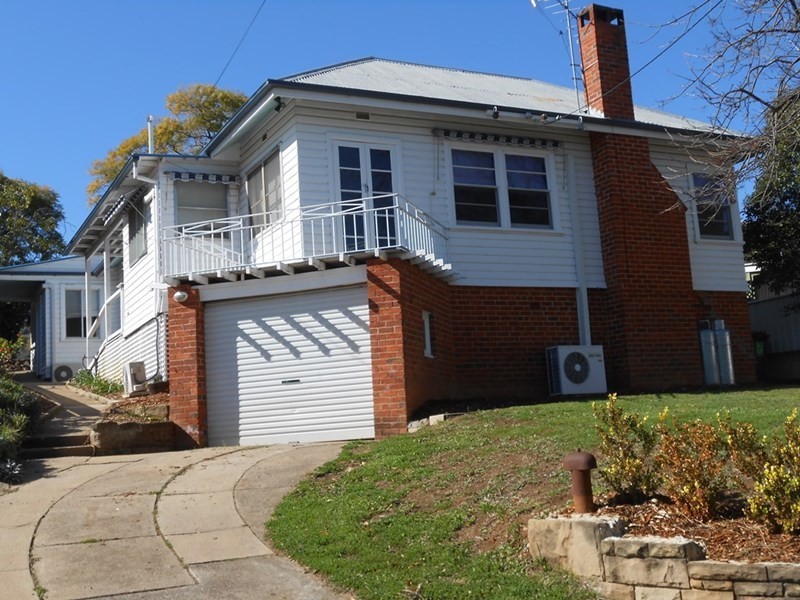 1 Neridah Avenue, Tamworth NSW 2340