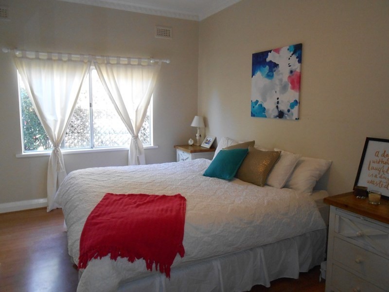 1 Neridah Avenue, Tamworth NSW 2340