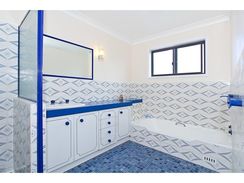 13 Woodburn Way, Tamworth NSW 2340