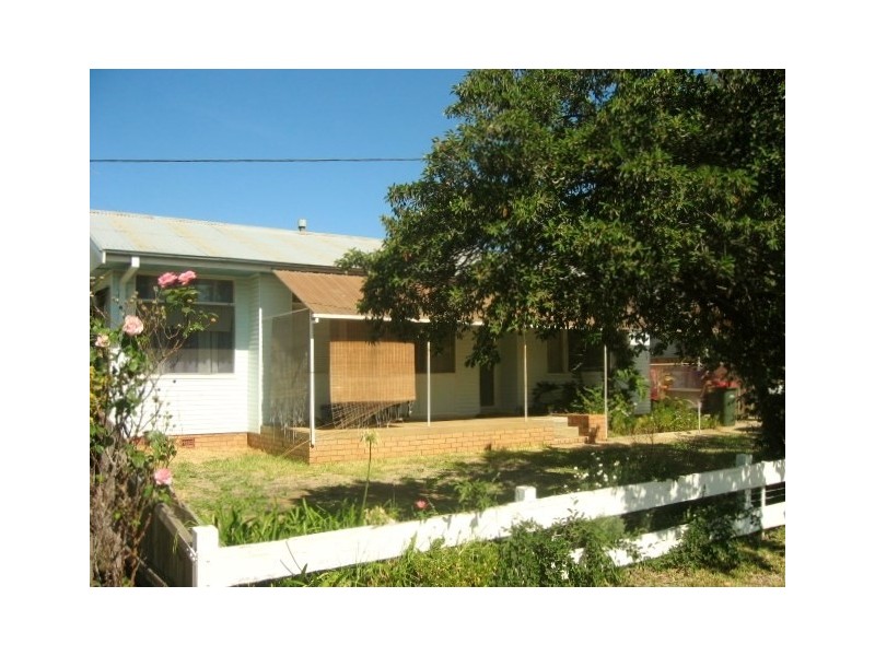 6 Northview Street, Tamworth NSW 2340