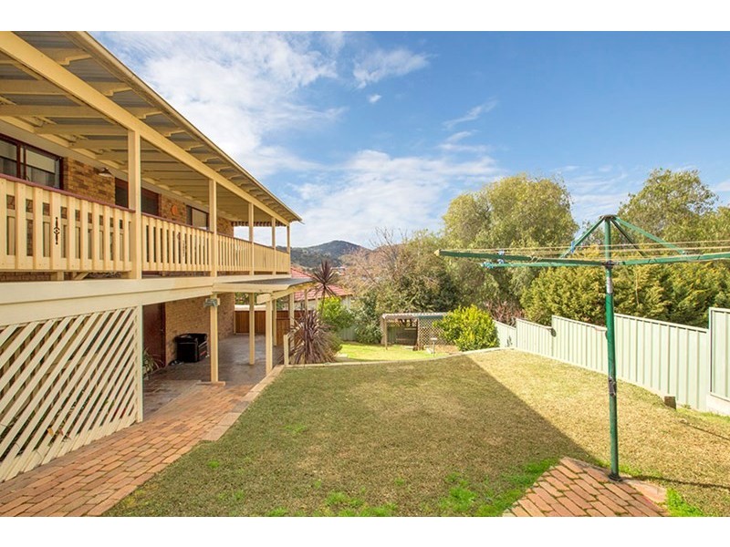 14 Bradley Place, Tamworth NSW 2340