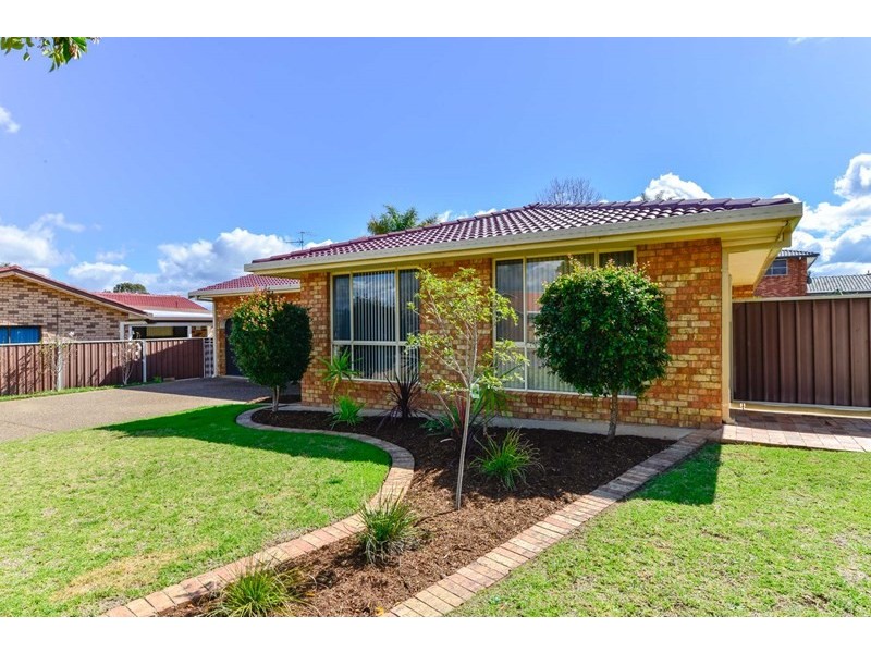 9 Narine Close, Tamworth NSW 2340