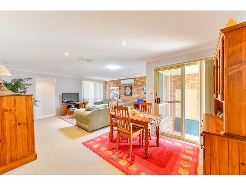 9 Narine Close, Tamworth NSW 2340