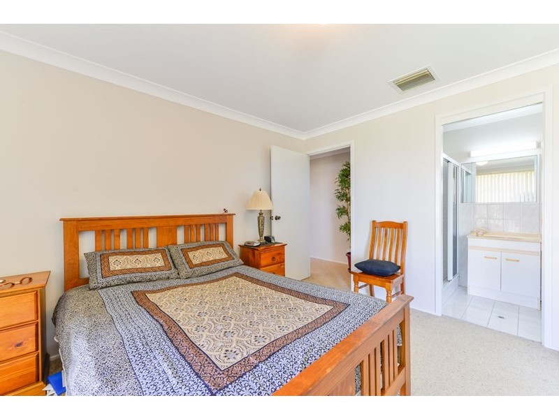 9 Narine Close, Tamworth NSW 2340