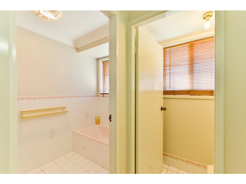 9 Narine Close, Tamworth NSW 2340