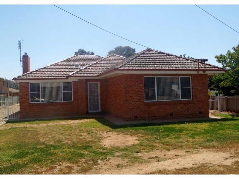 9 Degance Street, Tamworth NSW 2340