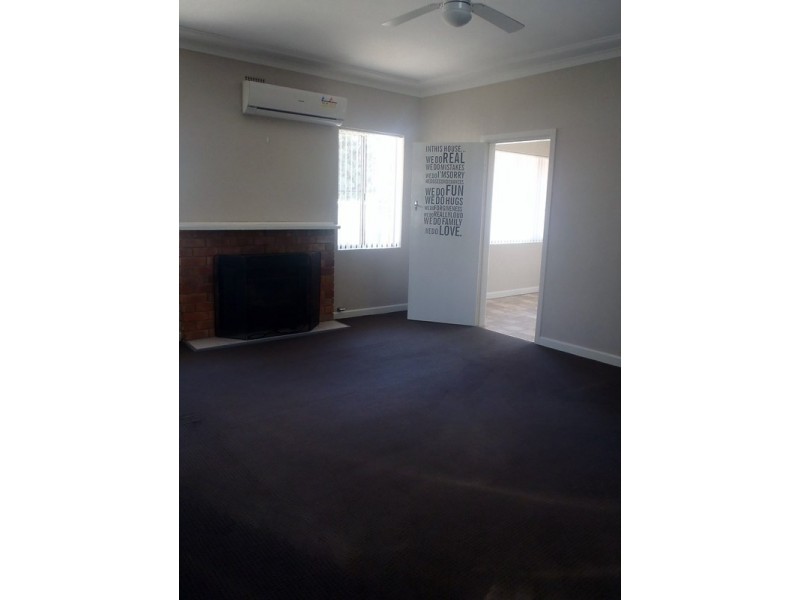 9 Degance Street, Tamworth NSW 2340