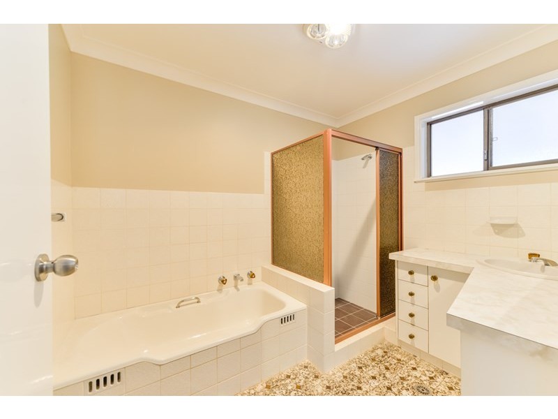 10 Burnside Avenue, Tamworth NSW 2340