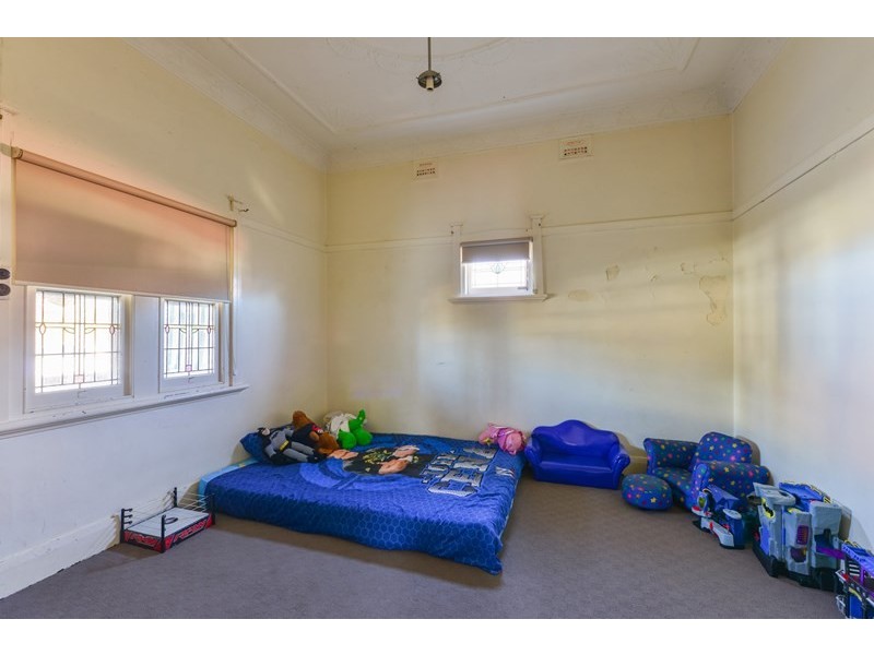 69 Crown Street, Tamworth NSW 2340