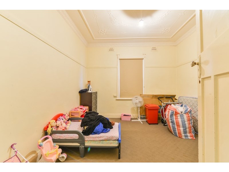 69 Crown Street, Tamworth NSW 2340