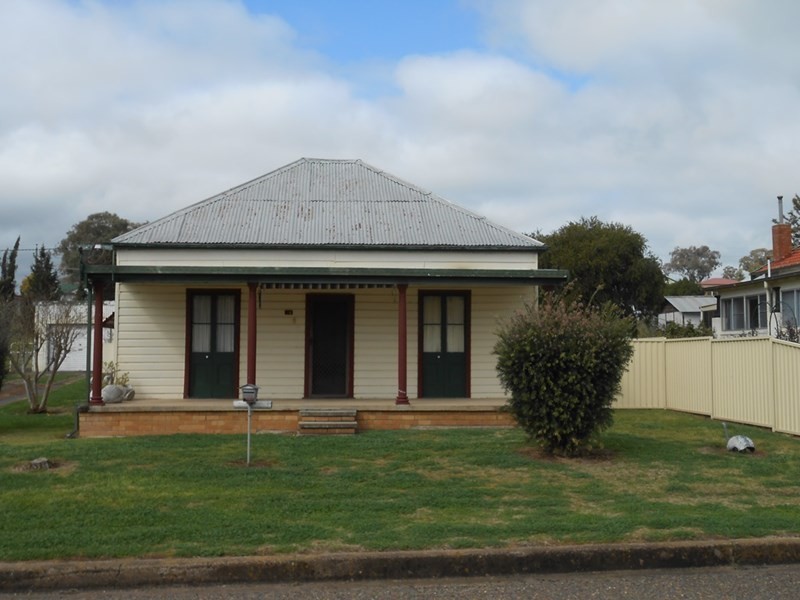 24 Henry Street, Werris Creek NSW 2341