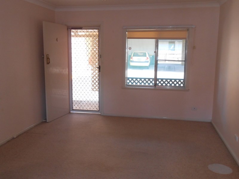 3 and 4/4 Anne Street, Tamworth NSW 2340