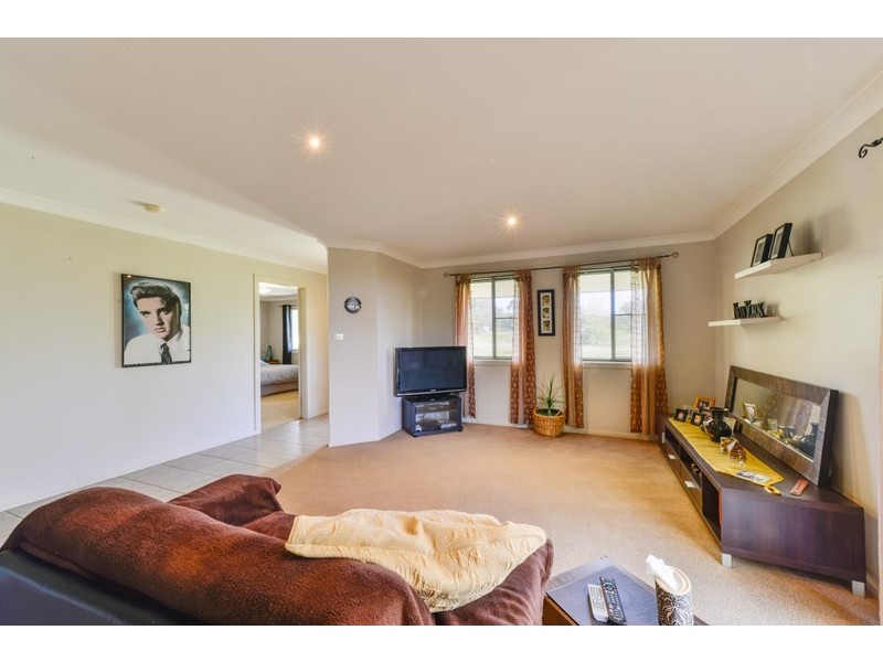 67 Regans Road, Tamworth NSW 2340