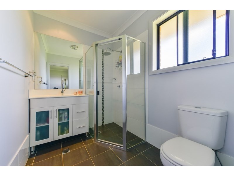 2 Songlark Place, Tamworth NSW 2340