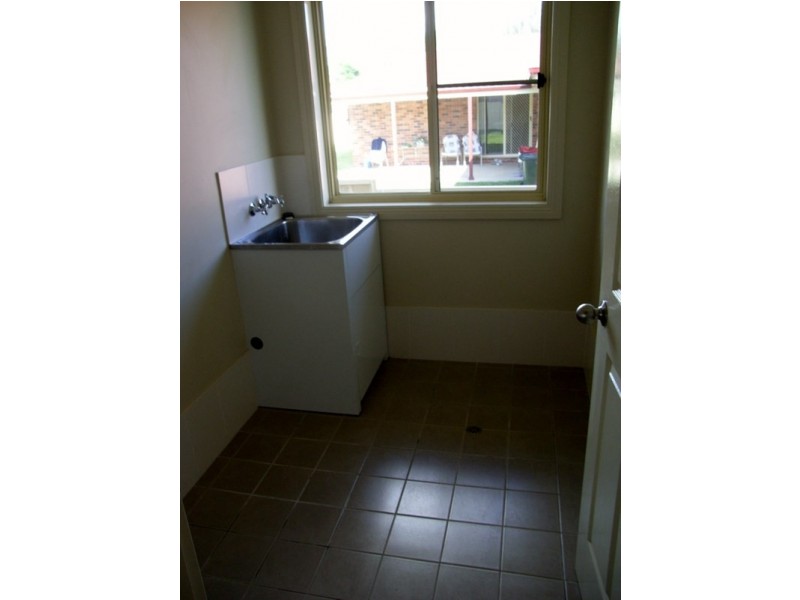 27 Fishermans Place, Tamworth NSW 2340