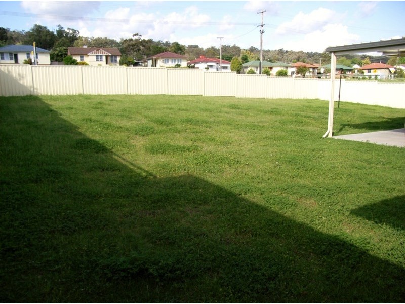 27 Fishermans Place, Tamworth NSW 2340