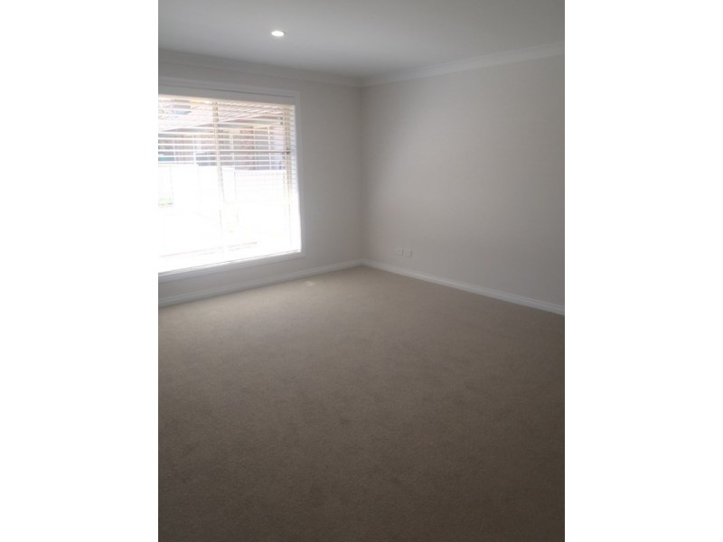 37a Crown Street, Tamworth NSW 2340