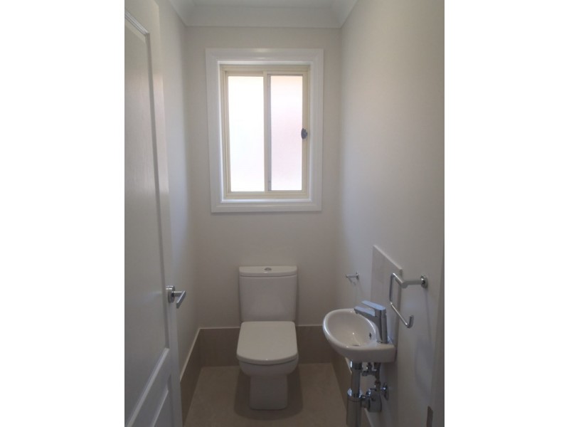 37a Crown Street, Tamworth NSW 2340
