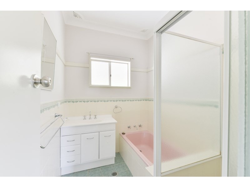 40 Oak Street, Tamworth NSW 2340