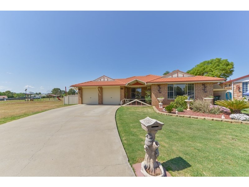 11 Giles Place, Westdale NSW 2340