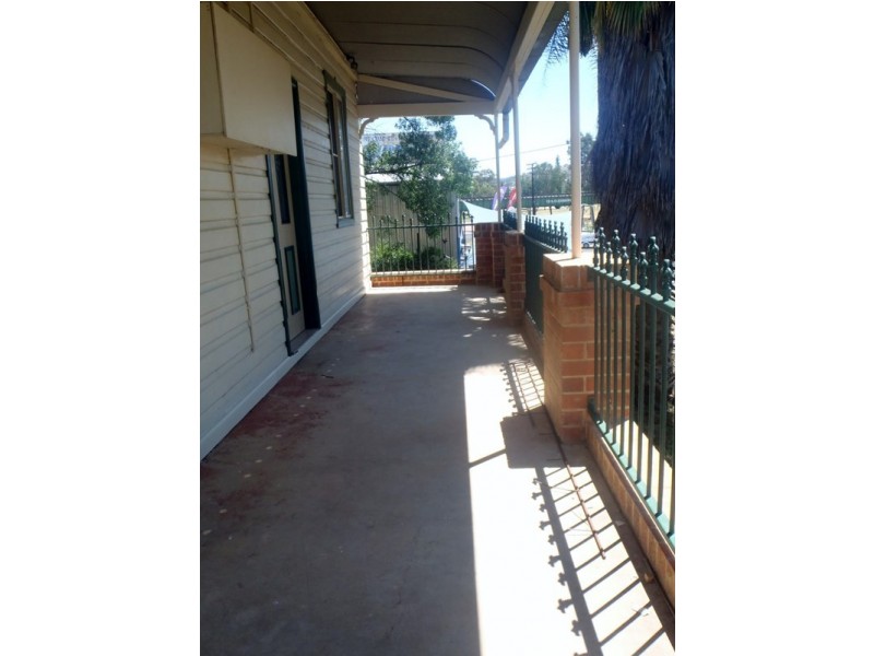 3 Denne Street, Tamworth NSW 2340